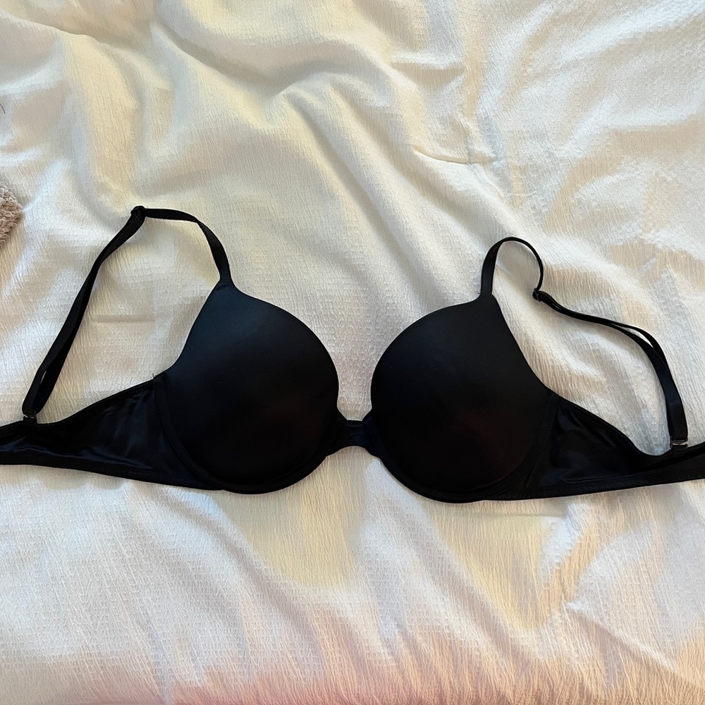 like new VS pink bra